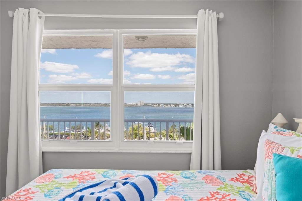 250 Estero BLVD 602 photo 28