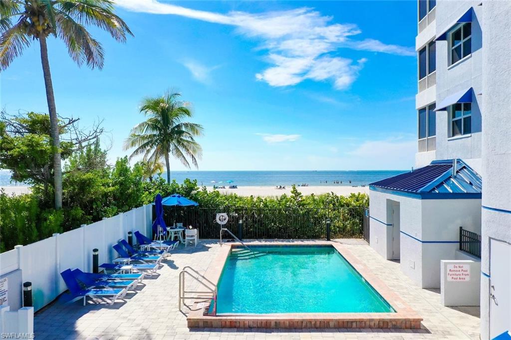 250 Estero BLVD 602 photo 45