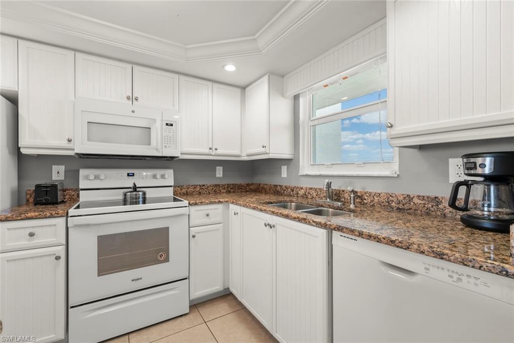 250 Estero BLVD 602 photo 19