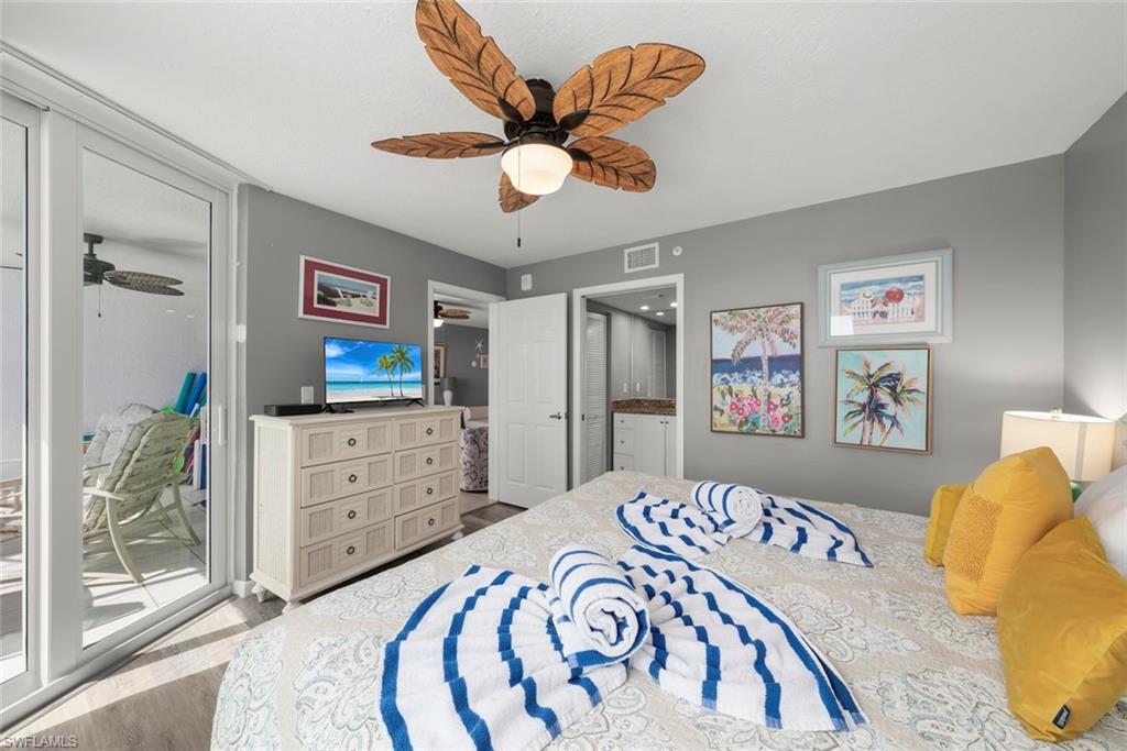 250 Estero BLVD 602 photo 35
