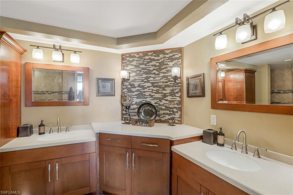 21 Bluebill AVE B401 photo 15