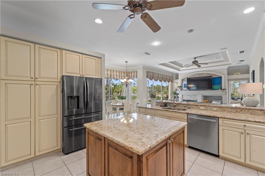 7661 Knightwing CIR photo 14