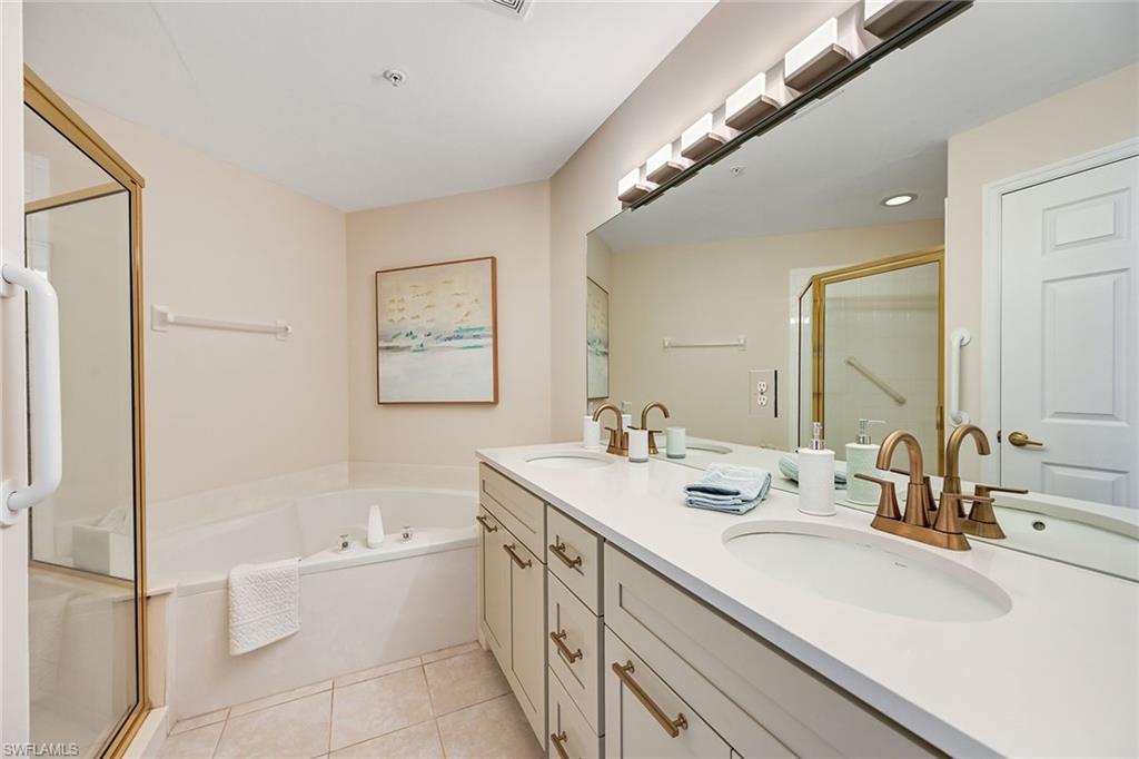 2230 Arielle DR 1902 photo 23