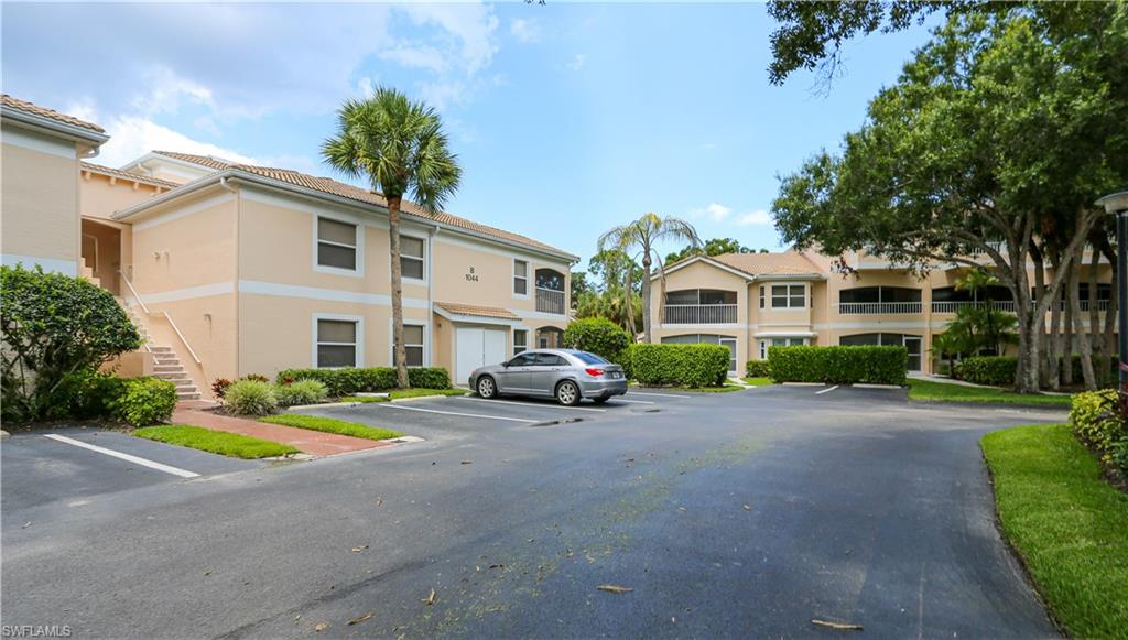 1044 Woodshire LN B203 photo 34