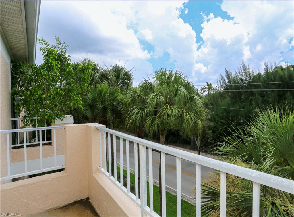 1044 Woodshire LN B203 photo 31