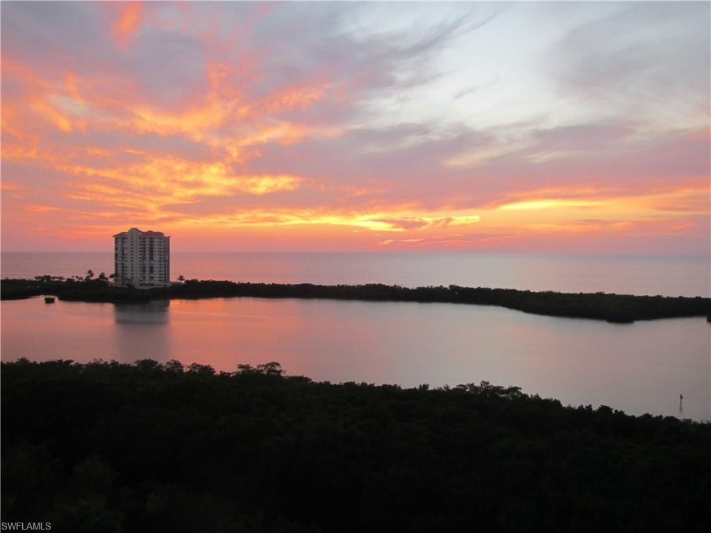 AWESOME SUNSETS