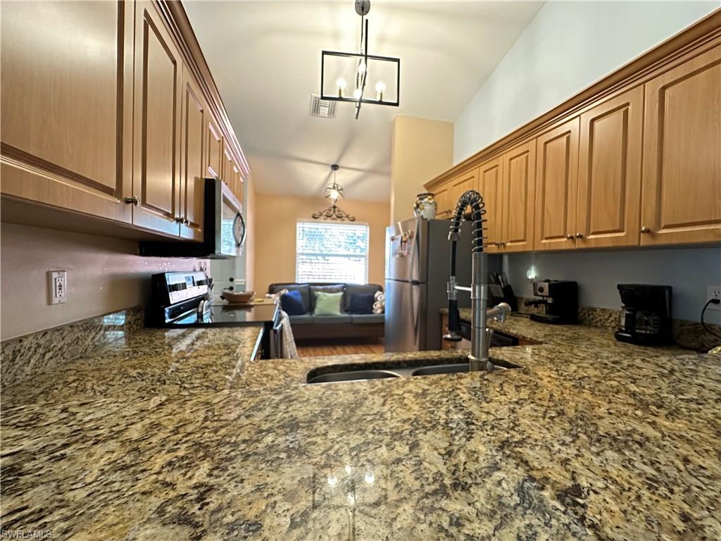 241 Robin Hood CIR 204