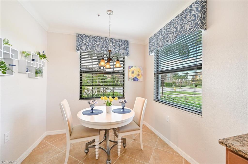 Kitchen/Eating Area