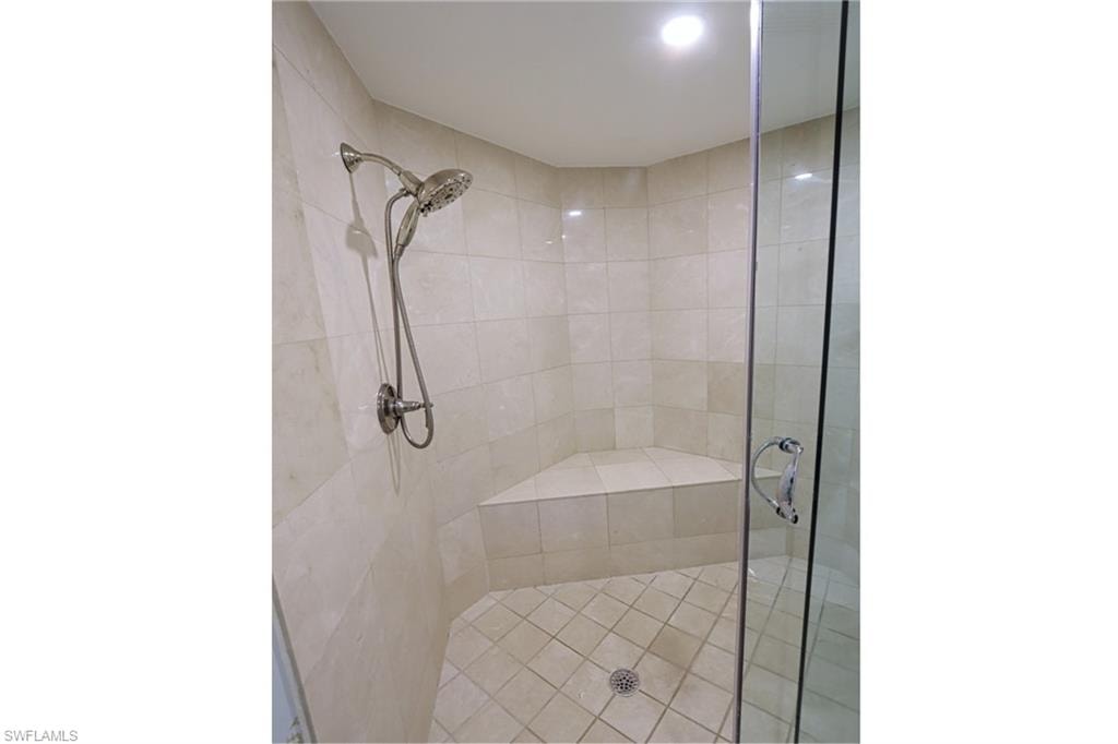 60 Seagate DR 402 photo 16