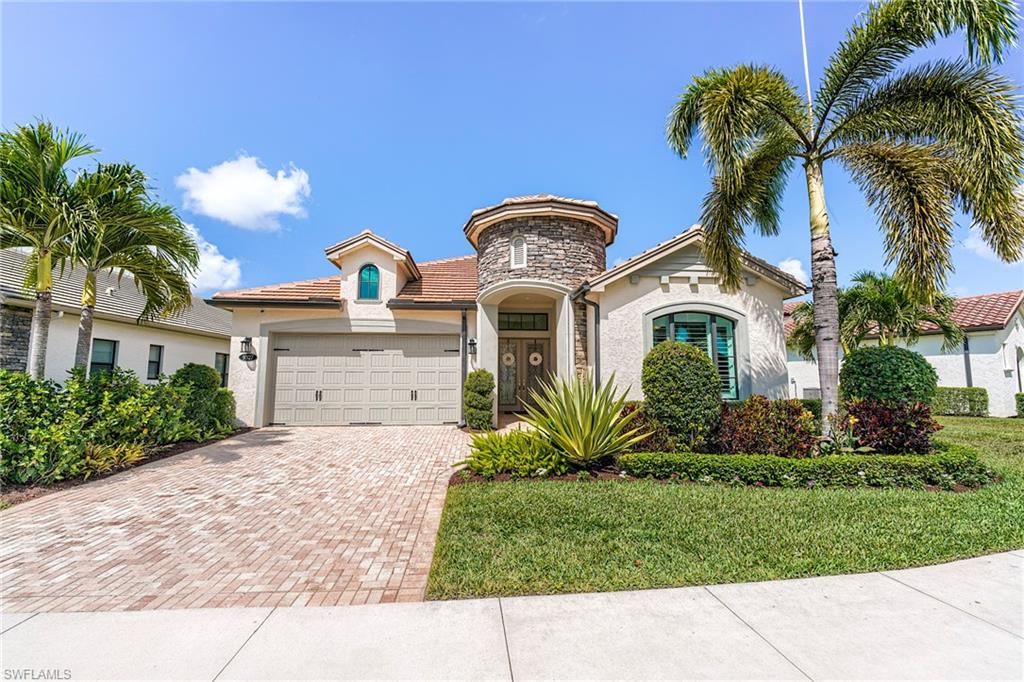 9327 Woodhurst DR