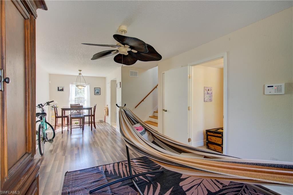 1002 Henry AVE photo 28