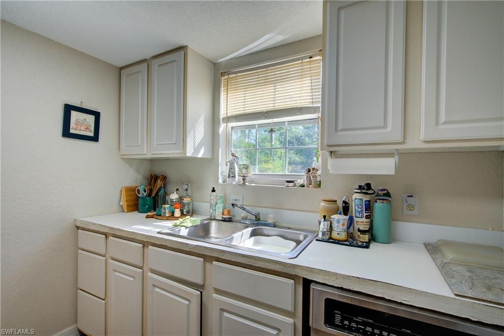 1002 Henry AVE photo 18