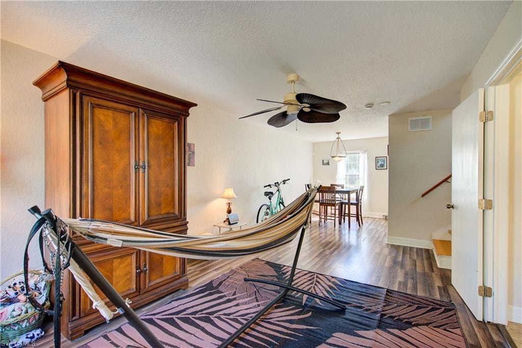 1002 Henry AVE photo 29