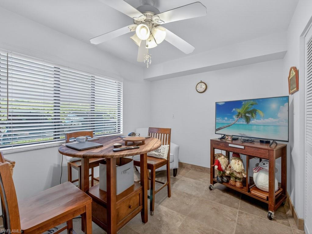 910 VANDERBILT BEACH RD 317W photo 6