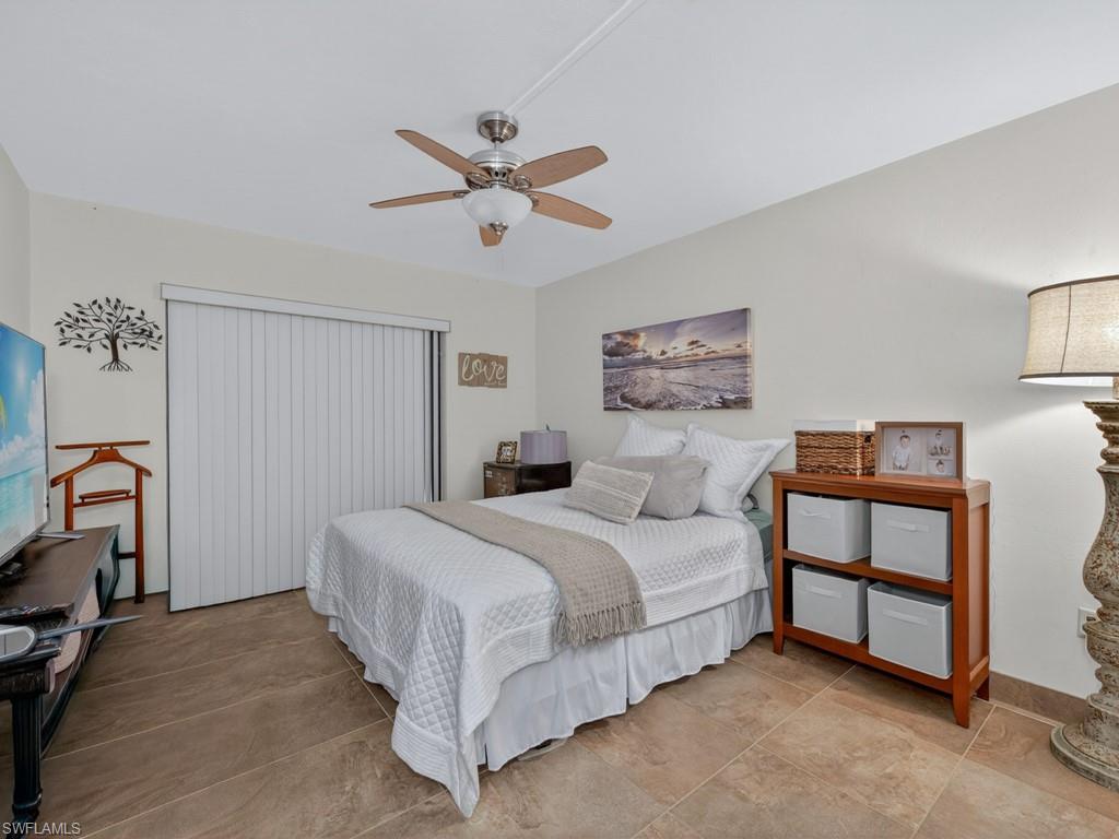 910 VANDERBILT BEACH RD 317W photo 10
