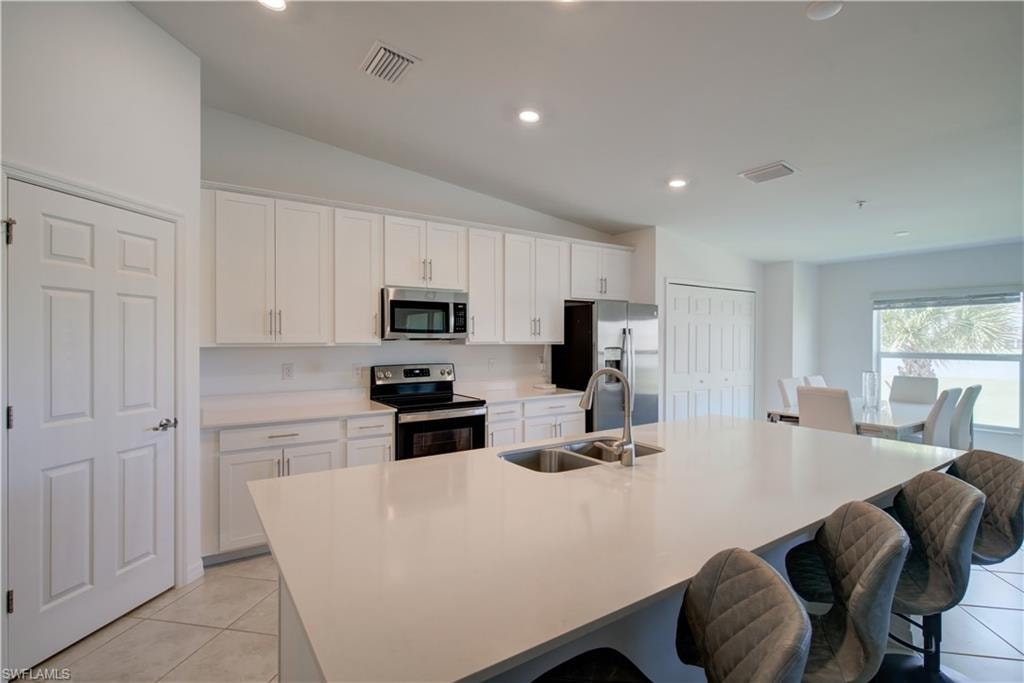 15960 Grassland LN 2724 photo 8