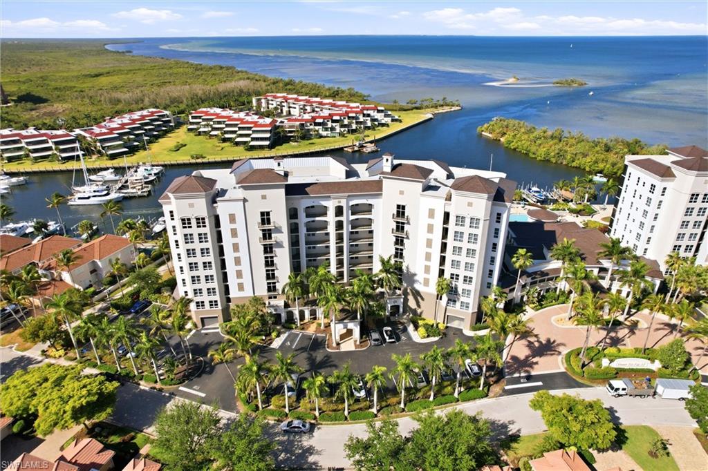 3313 Sunset Key CIR 105