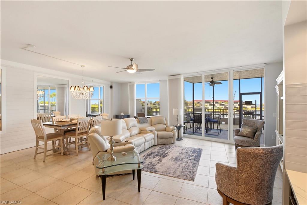 3313 Sunset Key CIR 105