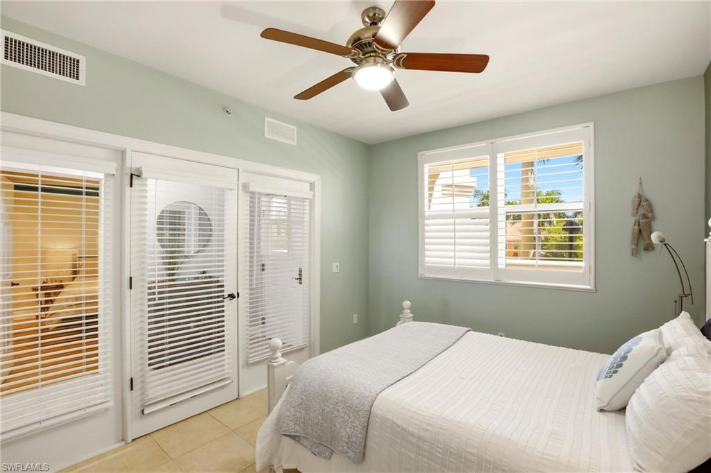 3313 Sunset Key CIR 105 photo 19