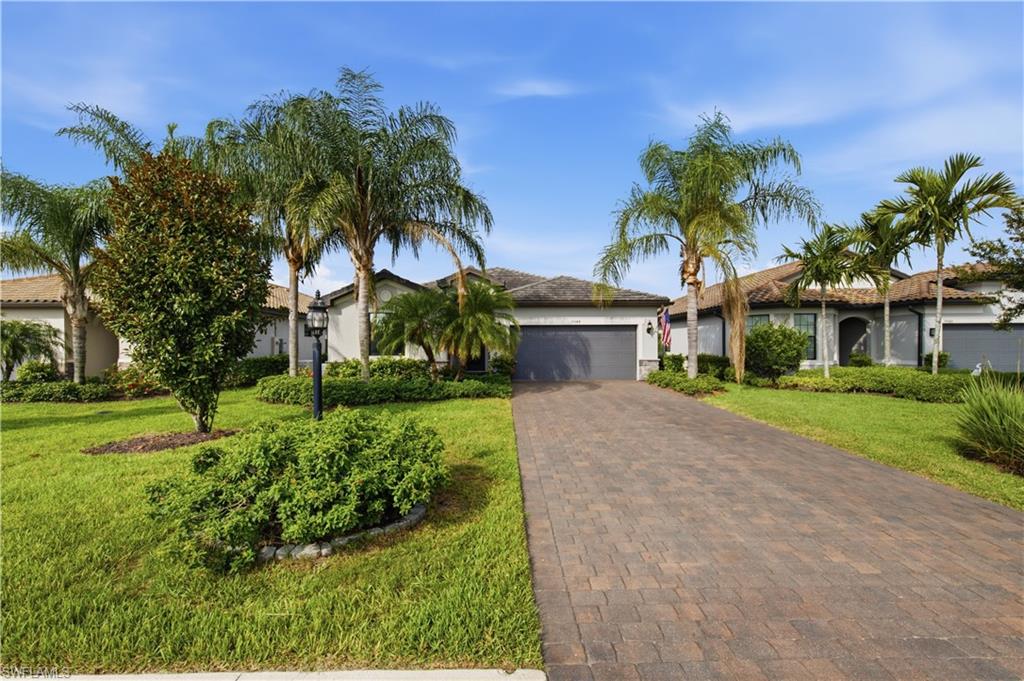 19584 Utopia LN