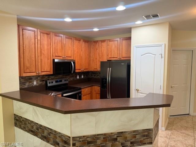8585 Athena CT