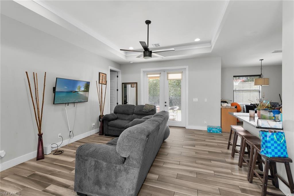 1386 Rosemary LN