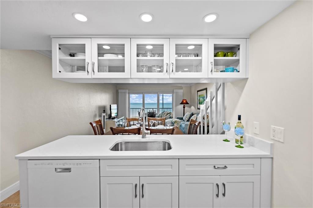 5323 Bayside Villas 24 photo 15