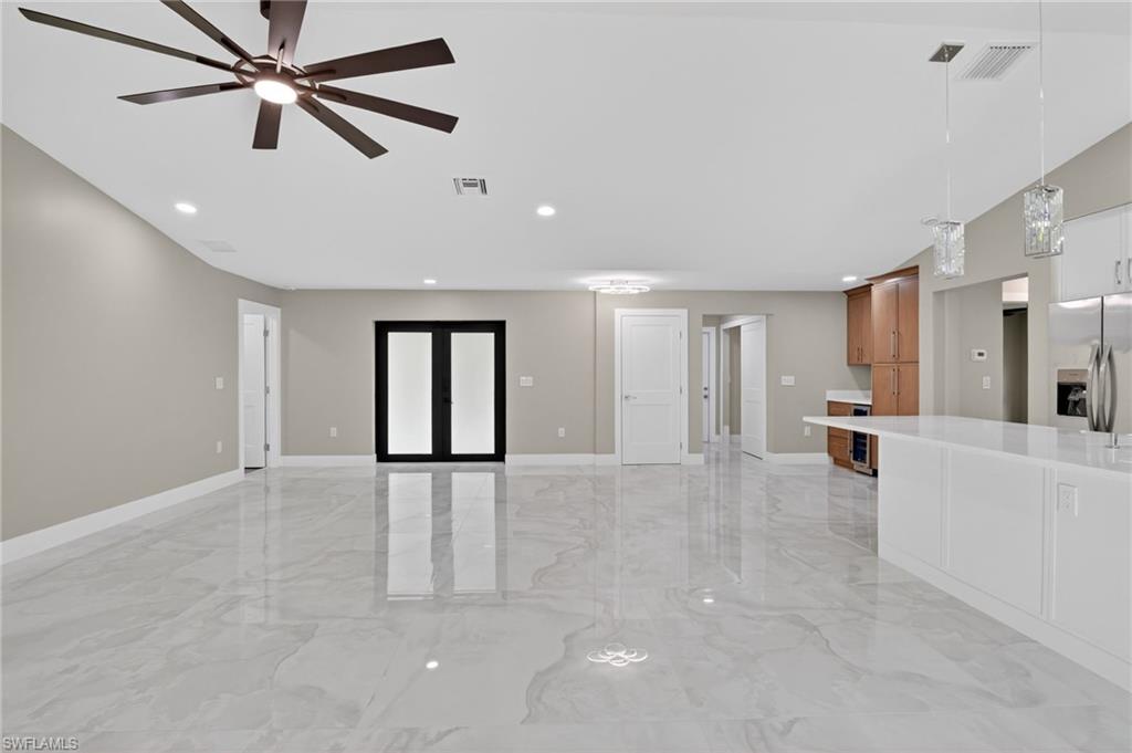 1716 Leroy AVE photo 13