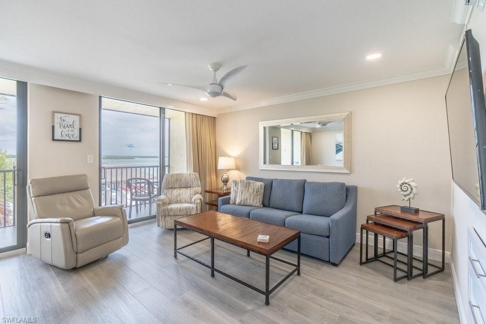 10 Tampa PL 503 photo 11