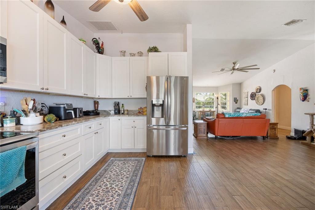 Kitchen with granite, open concept