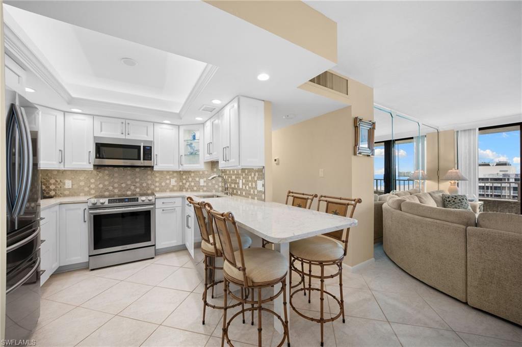 320 Seaview CT 2009 photo 6