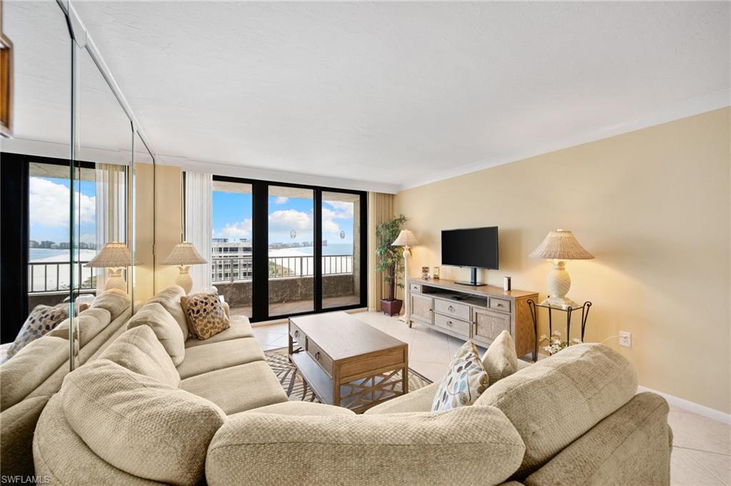 320 Seaview CT 2009 photo 34