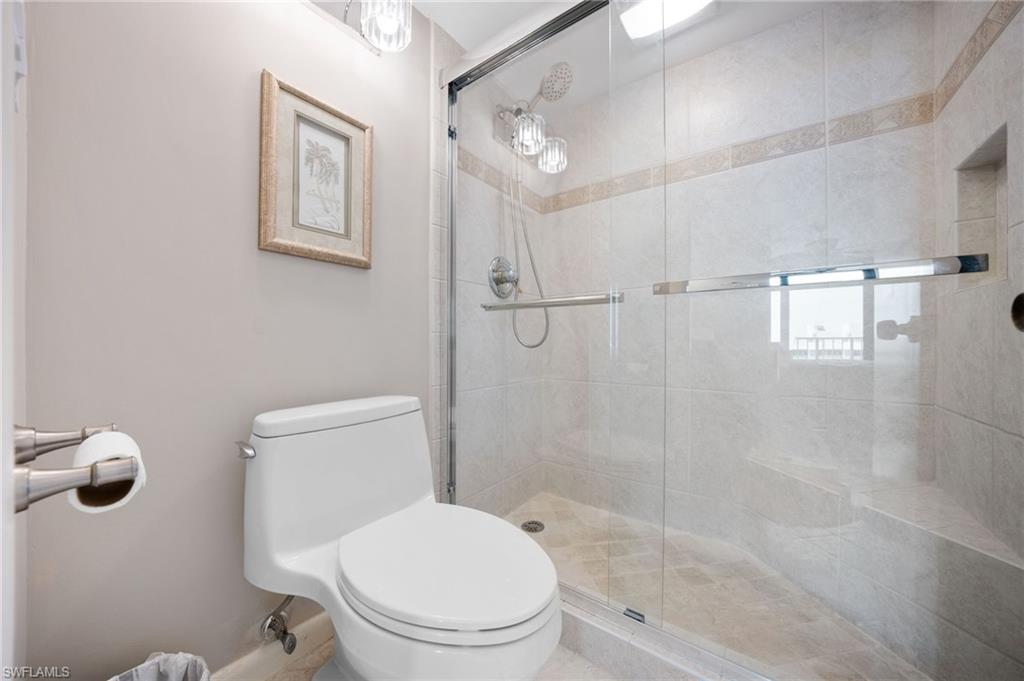 320 Seaview CT 2009 photo 18