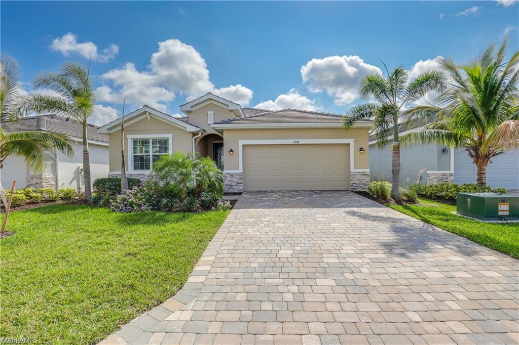 4392 Lemongrass DR