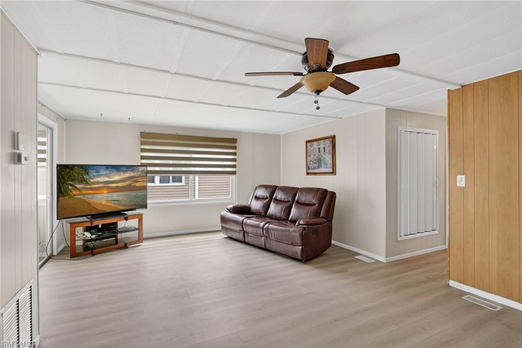 77 Enchanting BLVD E77 photo 9