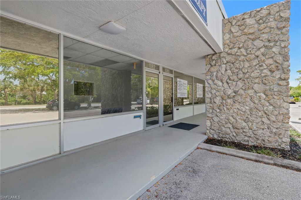1078, 1080, 1082 6th AVE N 18, 19, 20