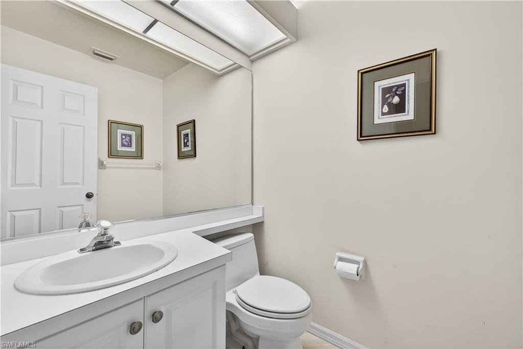 20210 Golden Panther DR 1 photo 9