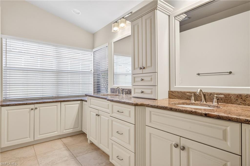 20210 Golden Panther DR 1 photo 15