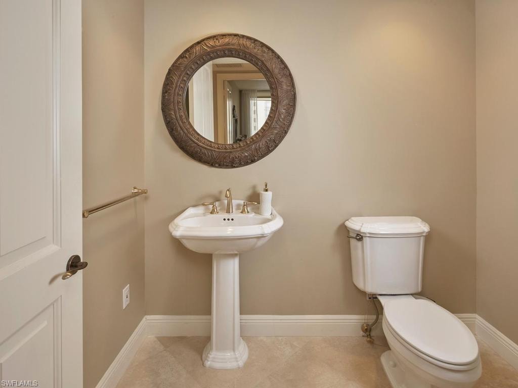 970 Cape Marco DR 806 photo 21
