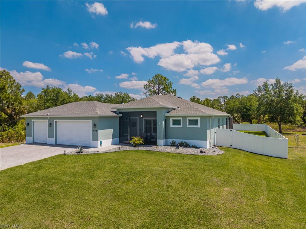 908 Hibiscus AVE