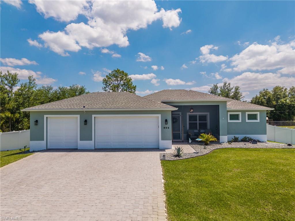 908 Hibiscus AVE