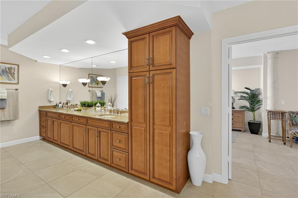 4041 Gulf Shore BLVD N 1807 photo 23