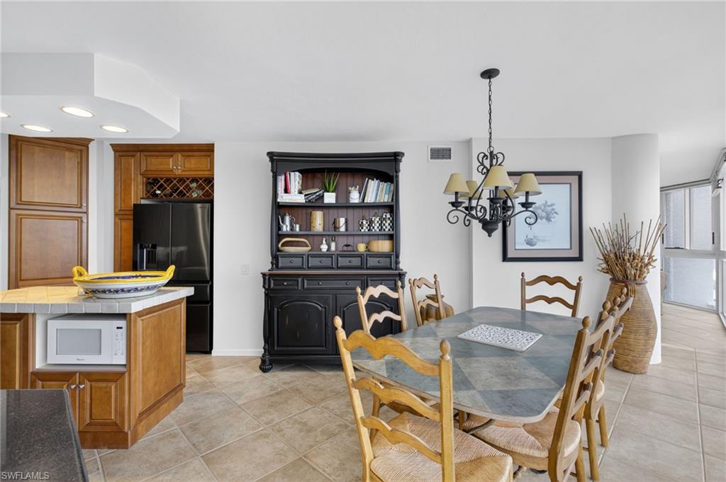 4041 Gulf Shore BLVD N 1807 photo 11