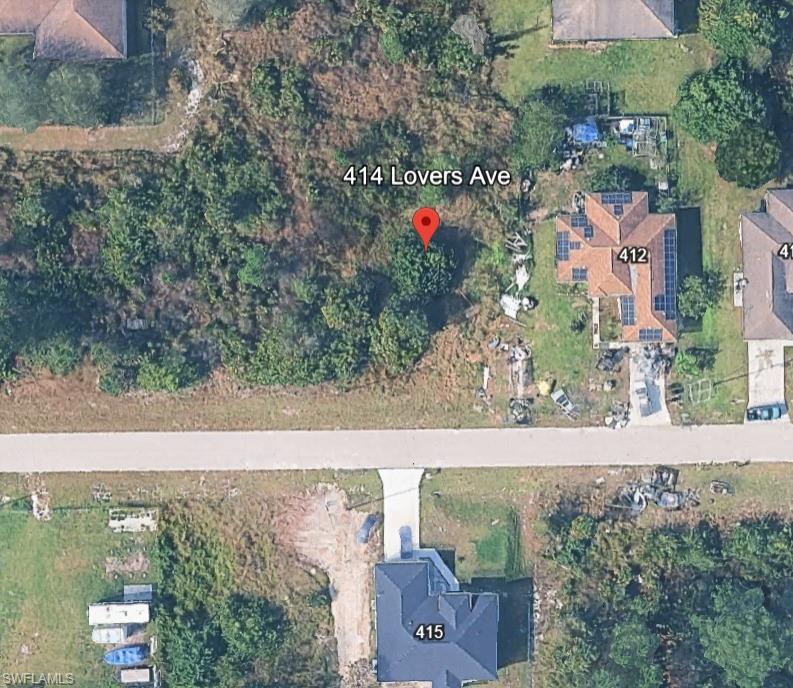 Aerial view of property and surrounding area