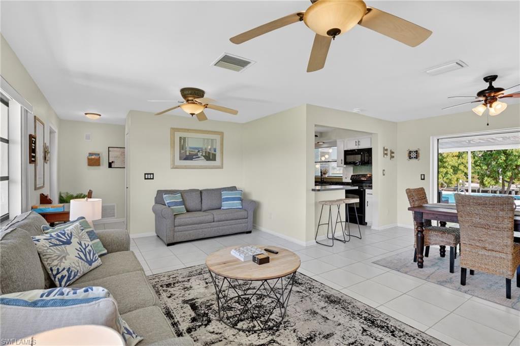 Spacious Living room