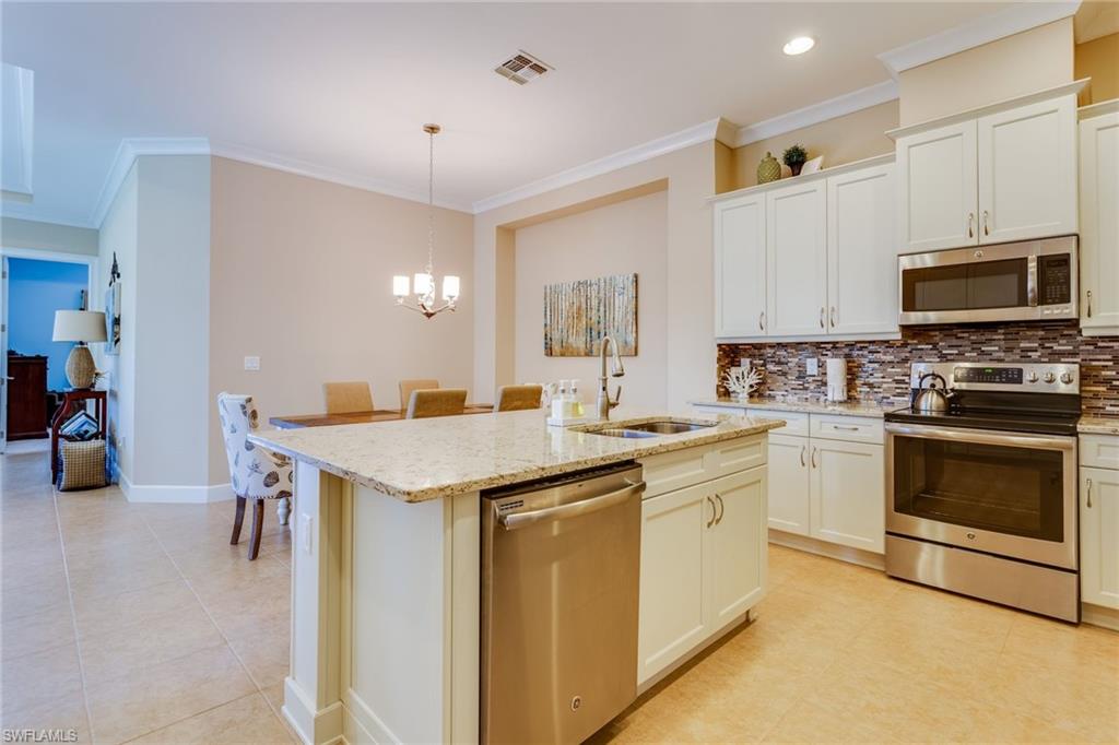 7096 Dominica DR