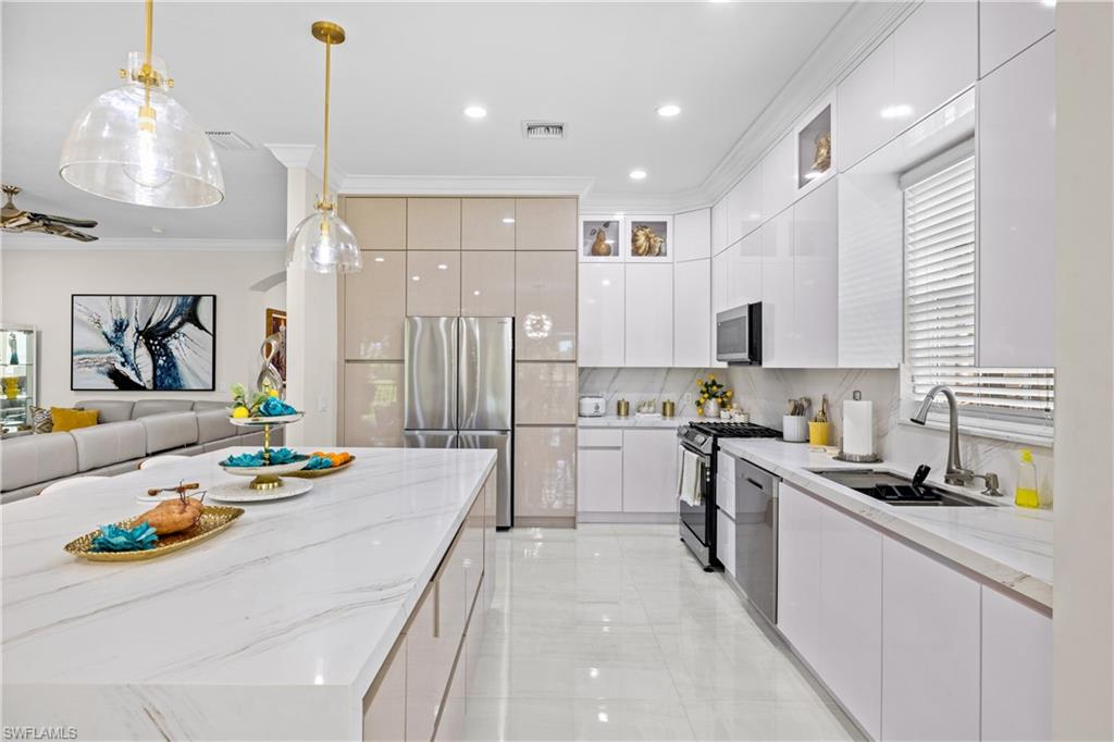 9041 Cherry Oaks TRL 201