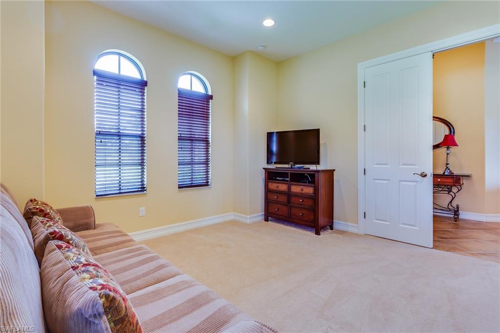 7771 Cottesmore DR photo 17