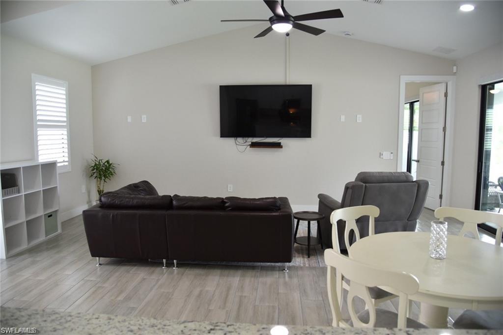 4666 Villa Capri LN photo 27