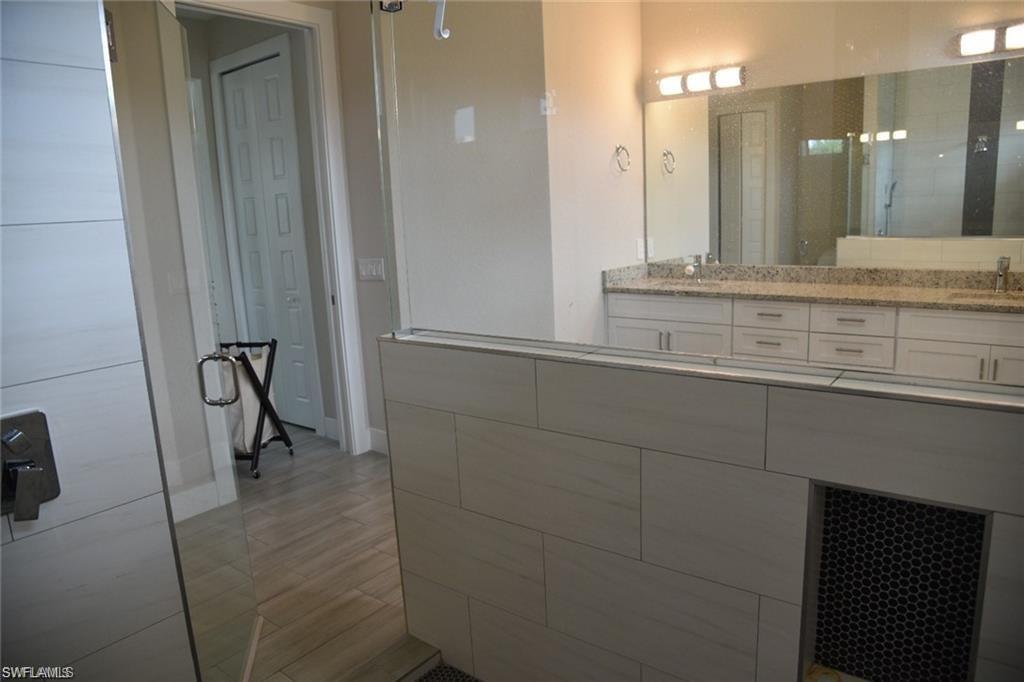 4666 Villa Capri LN photo 12